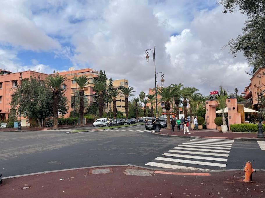 Ideal Location In The Heart Of Lhivernage Apartment Marrakesh Luaran gambar